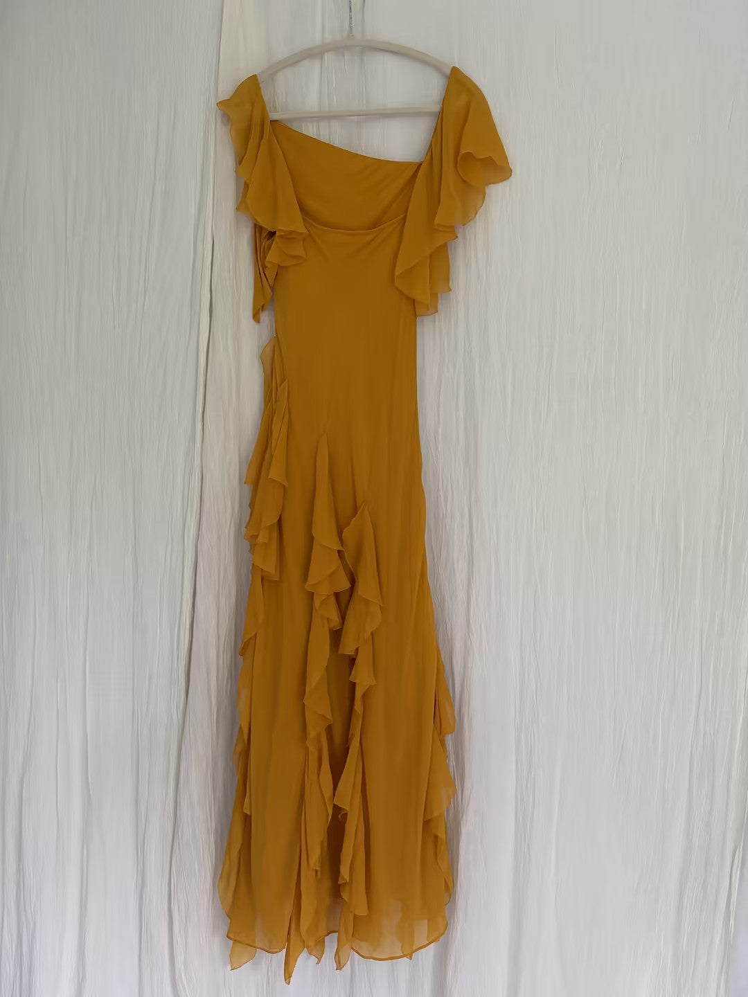 Robe mi-longue en dentelle Sohana en jaune jonquille