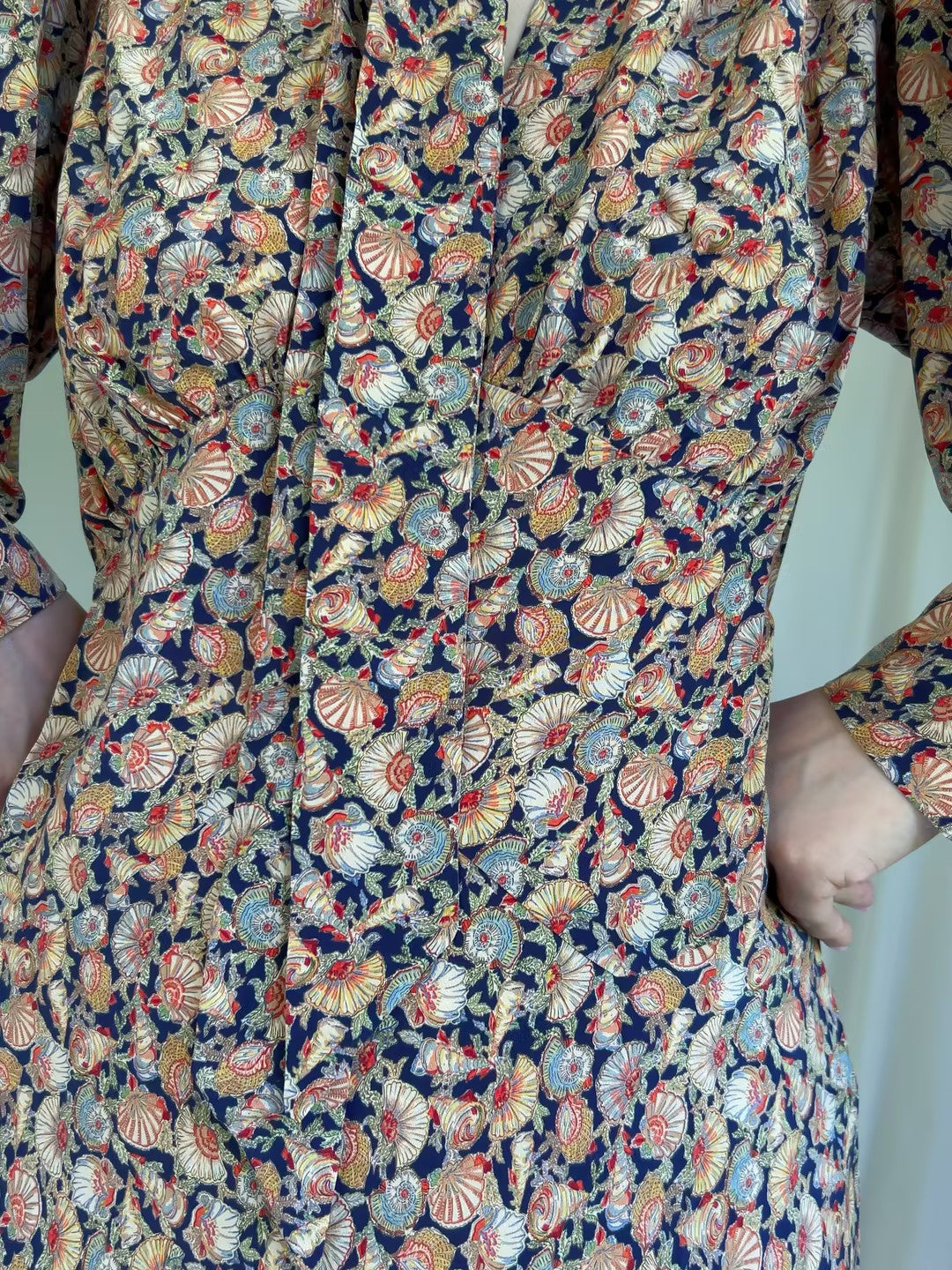 Robe en soie à fleurs bleue Amoretta