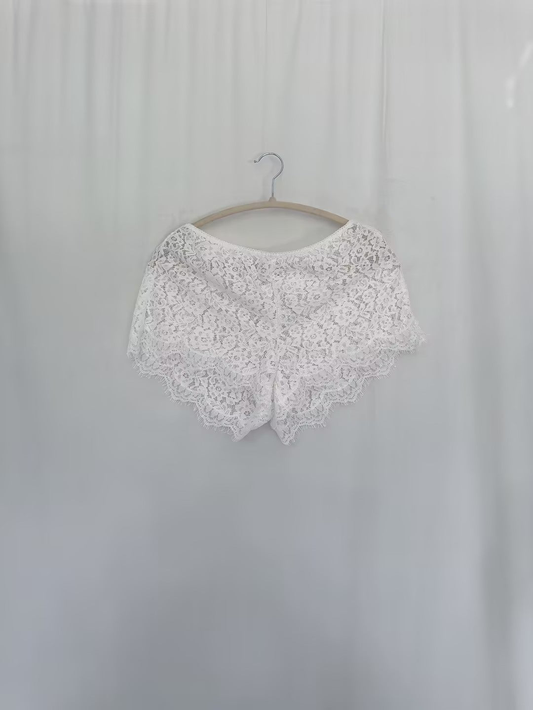 Loren Sample Lace Short - Salt