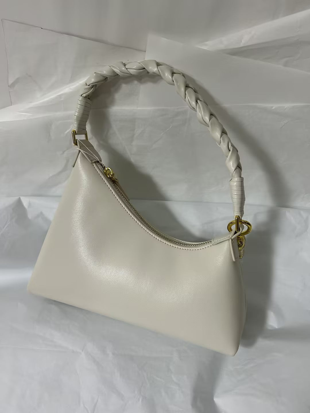 AUP Nirvana Handbag in Vergan Leather Old Version