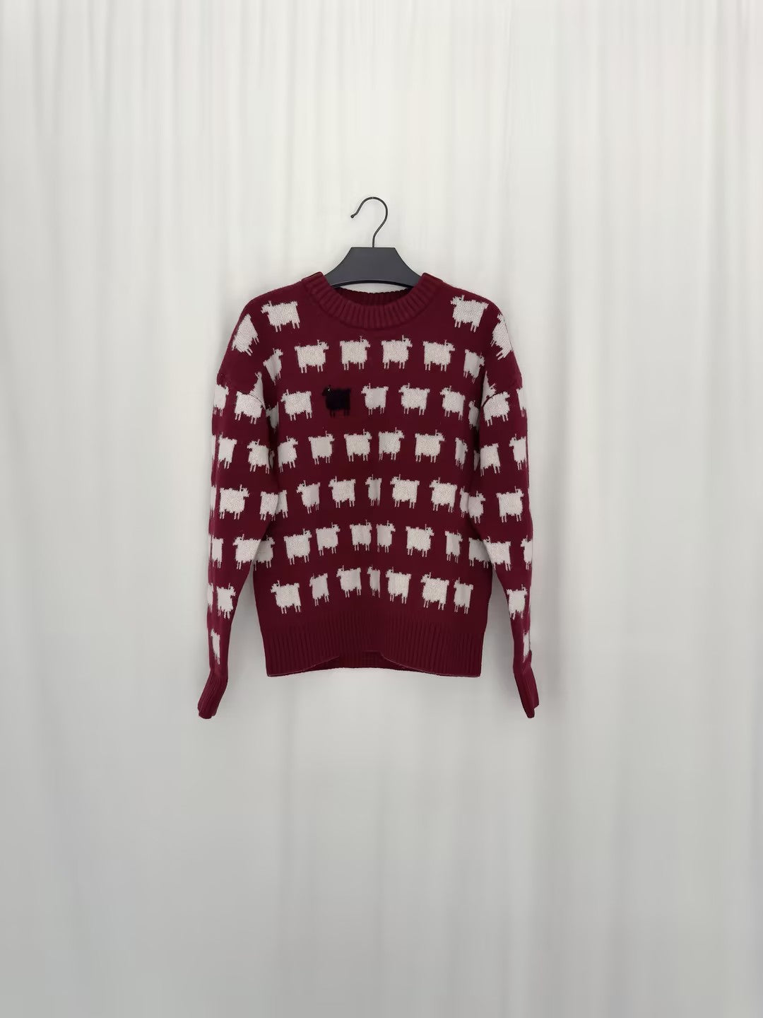 Women's Wool Sheep Sweater - Burgundy