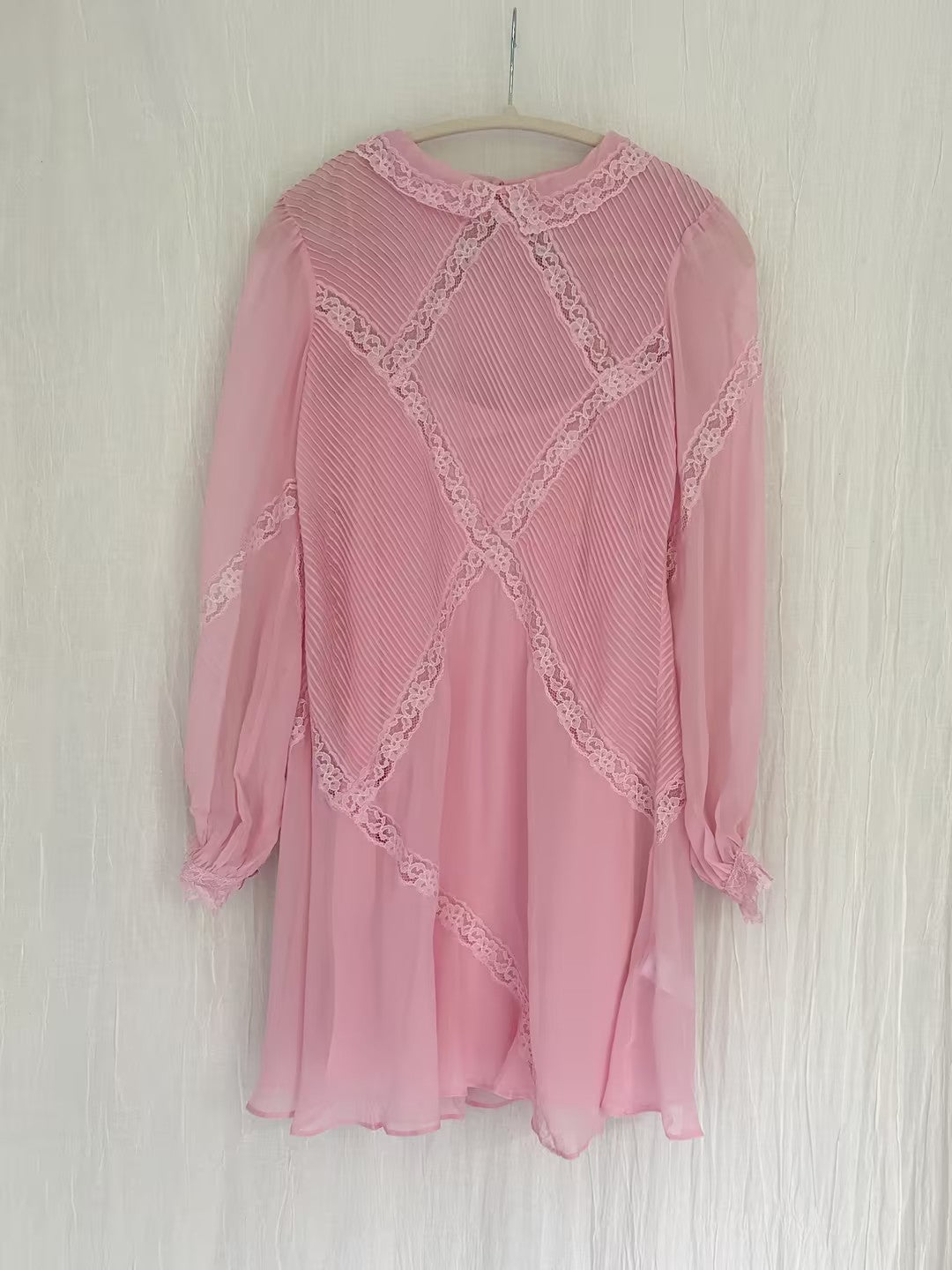 Robe mi-longue en dentelle Sohana en jaune jonquille