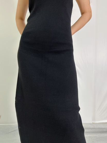 Lindsey Knit Midi Dress in Black [size L sample sale]