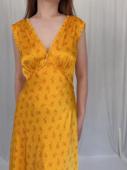 Robe mi-longue en dentelle Sohana en jaune jonquille