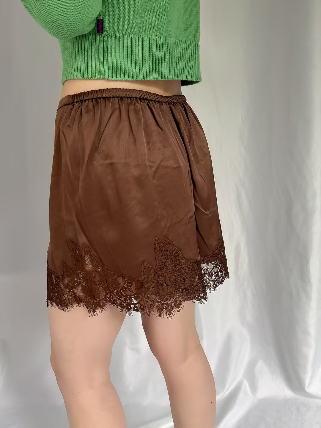 Fern Satin Short - Pinecone