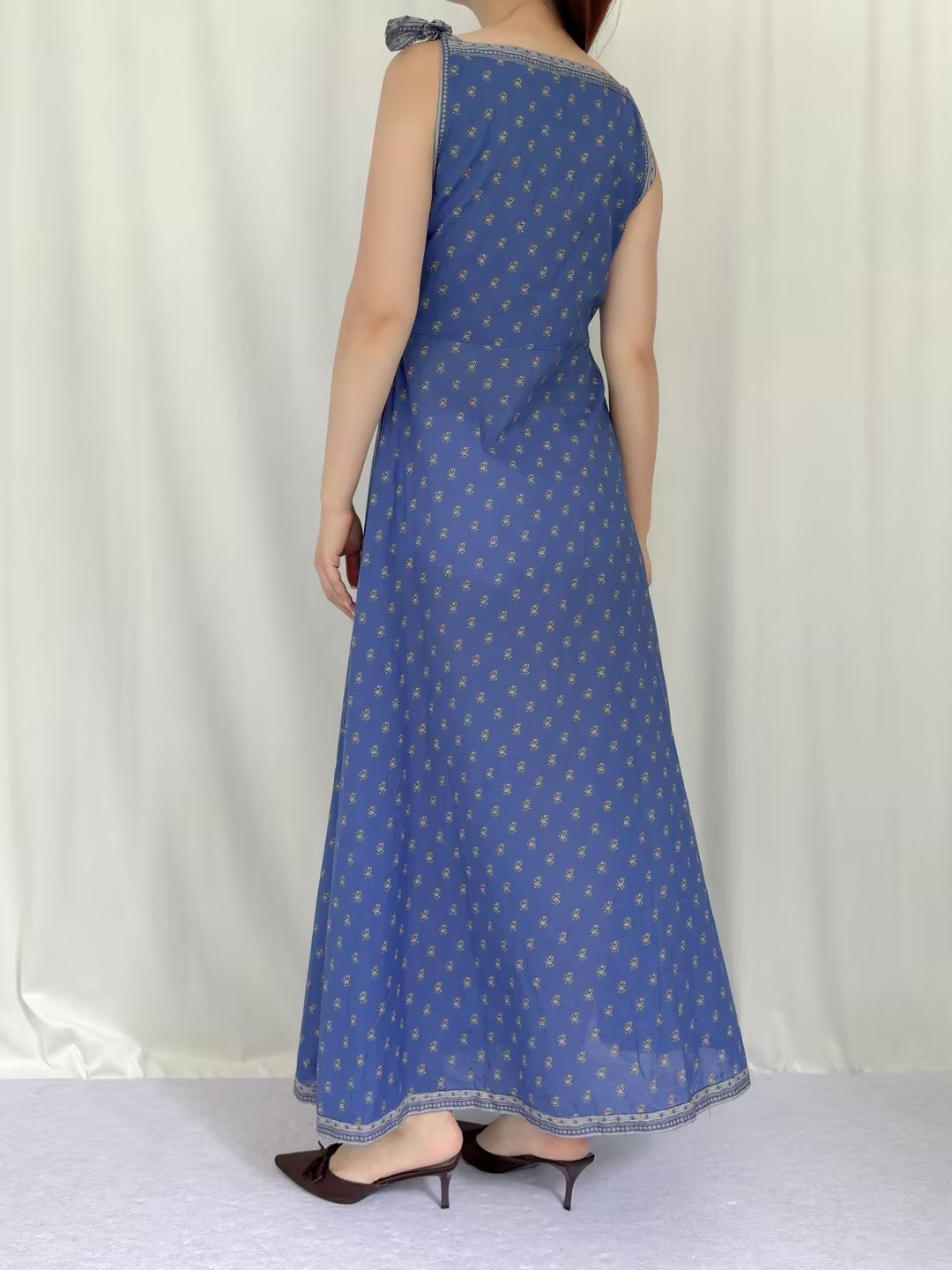 Robe mi-longue en dentelle Sohana en jaune jonquille