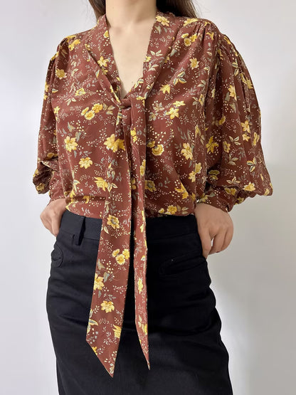 Corentin Silk Top in Cherrywood Winding Vine Floral