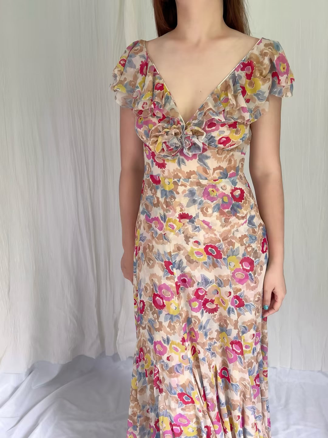 Robe mi-longue en dentelle Sohana en jaune jonquille