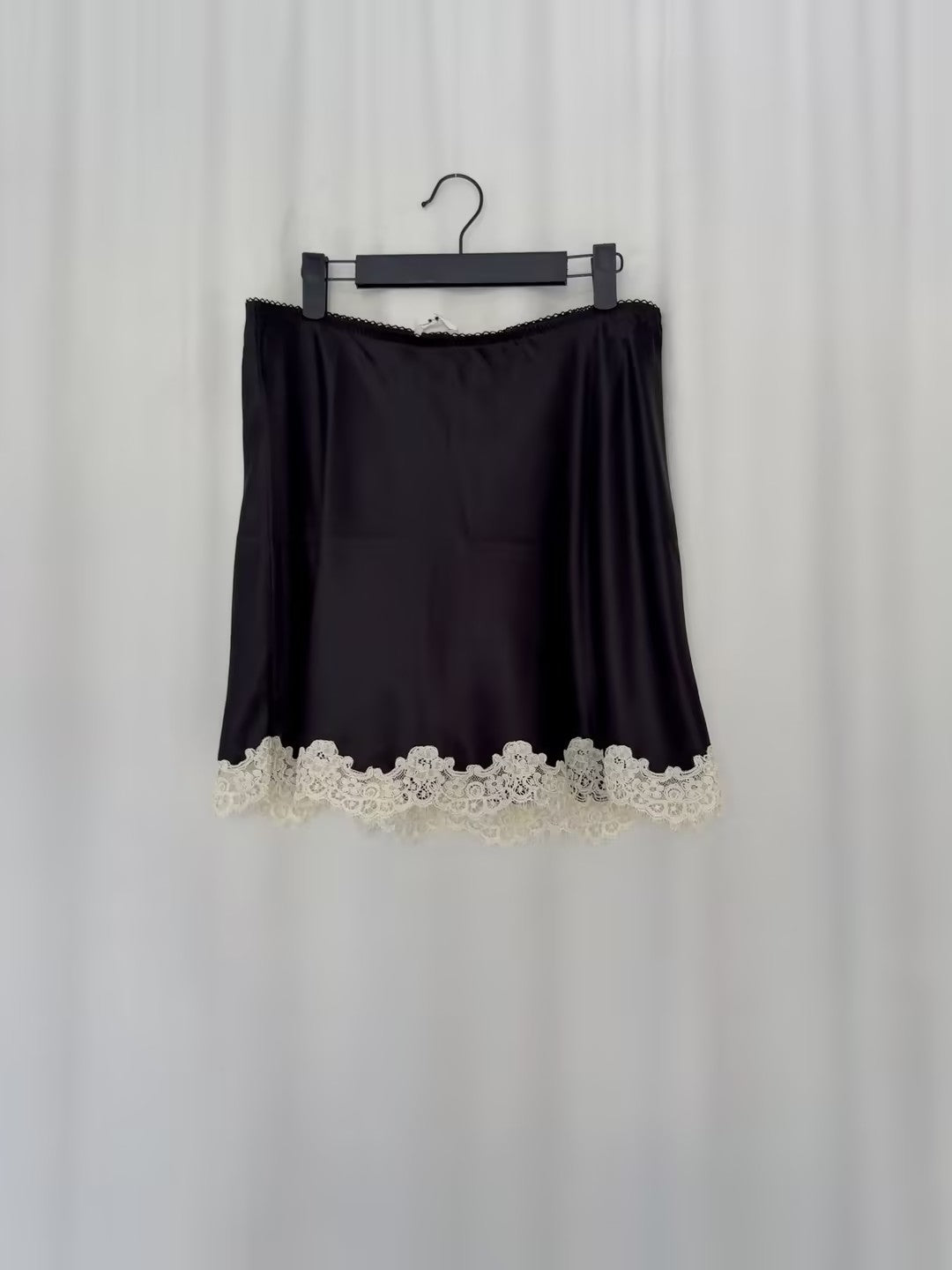 Top Loure - Noir Fleurs Danémone