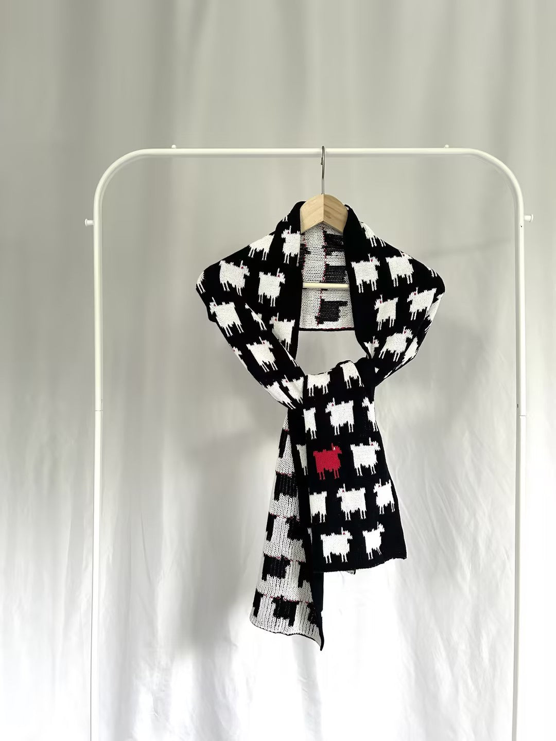 WW Cotton Sheep Scarf - Black