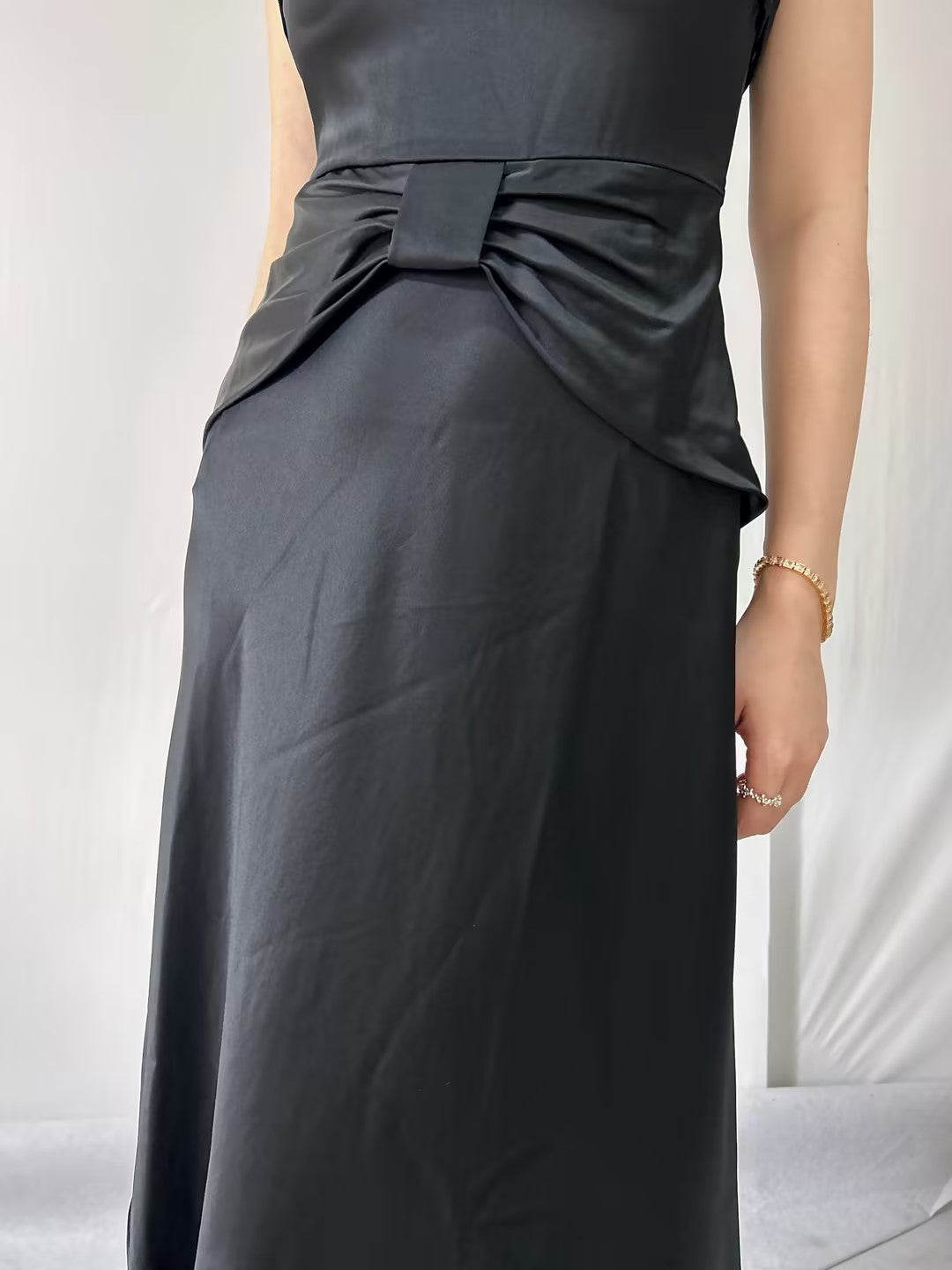 Donneta Satin Midi Dress in Black