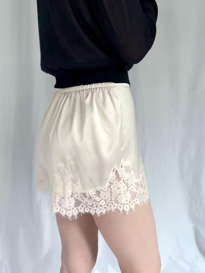 Fern Satin Short - Almond