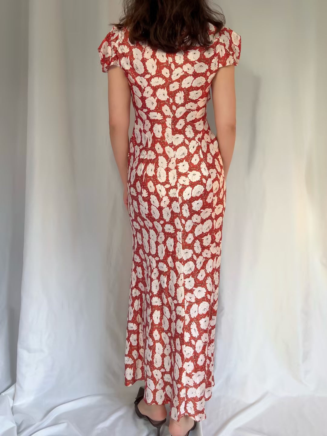 Alna Silk Dress - Rouge Fleurs Danemone