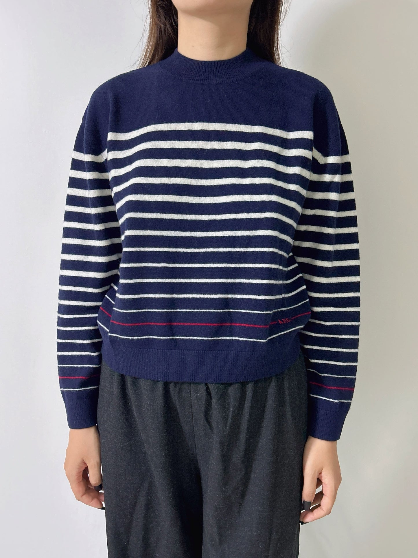 Pull ras du cou en laine à motif rayé FW24