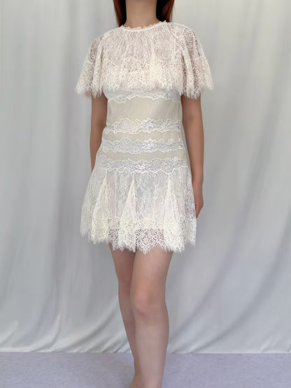 Robe mi-longue en dentelle Sohana en jaune jonquille