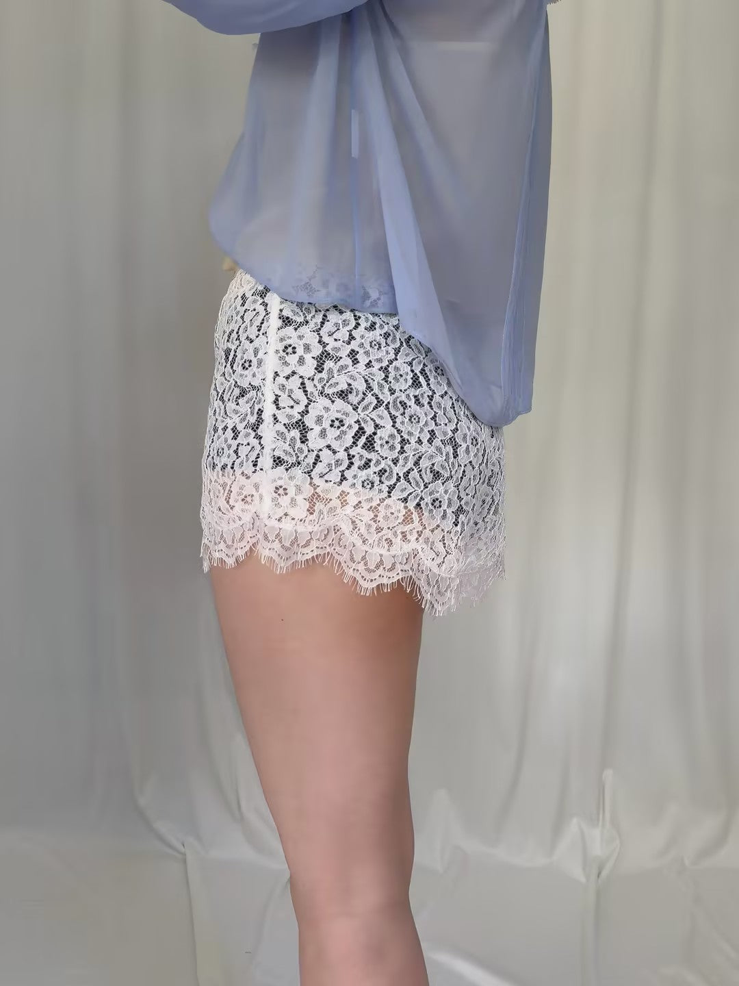 Loren Sample Lace Short - Salt