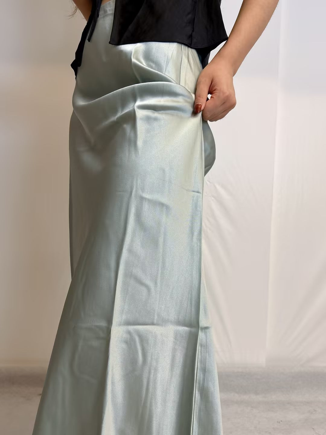 Lakisha Silk Skirt [size 4 sample sale]