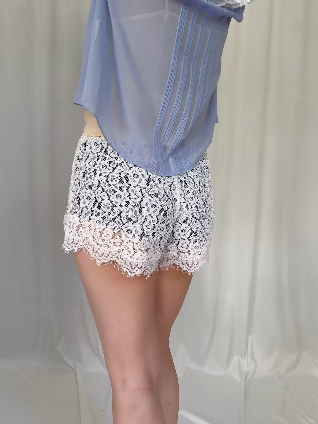 Loren Sample Lace Short - Salt