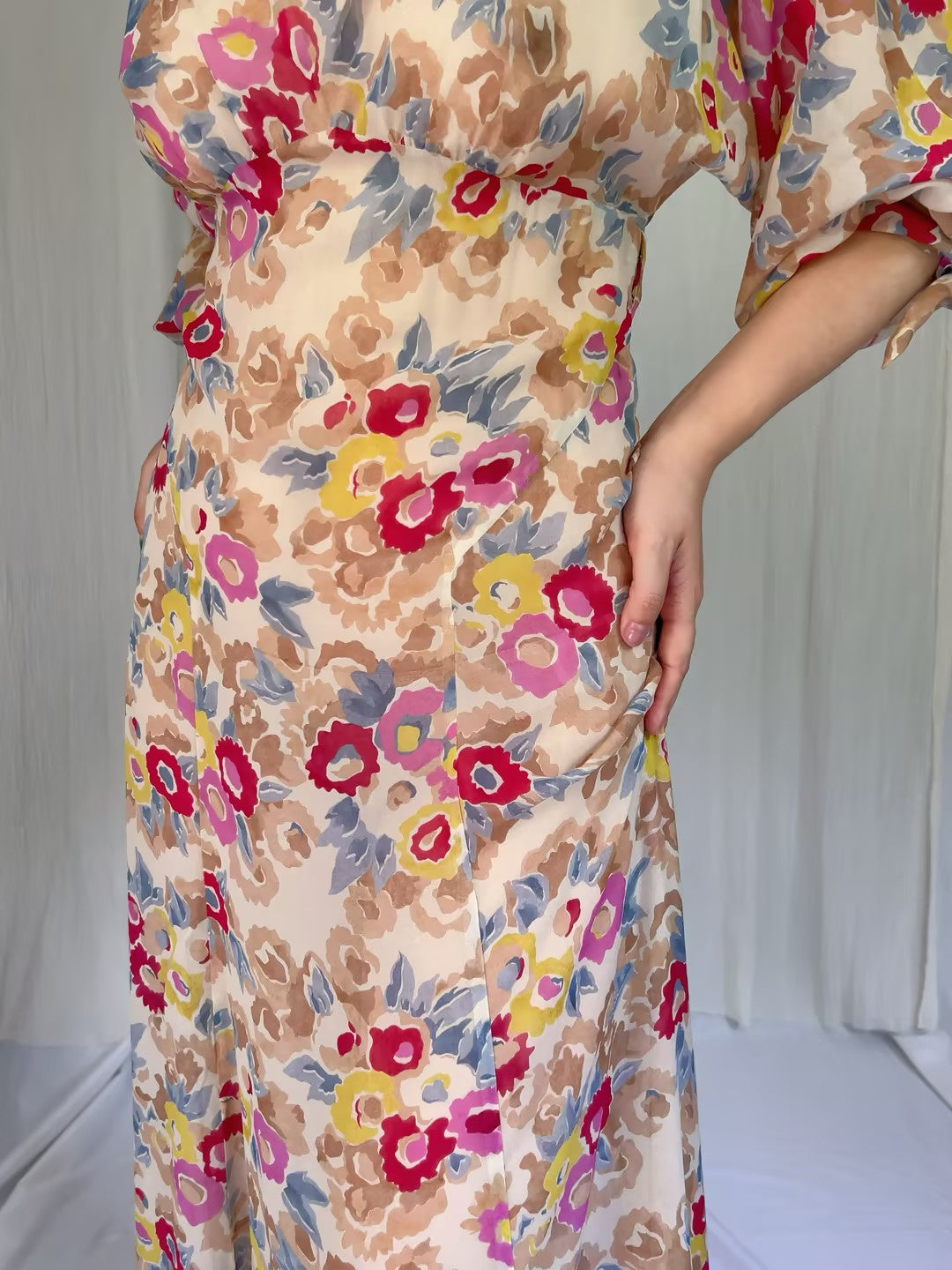 Robe mi-longue en dentelle Sohana en jaune jonquille